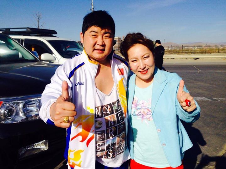 Банш Батаа машинд мөргүүлжээ